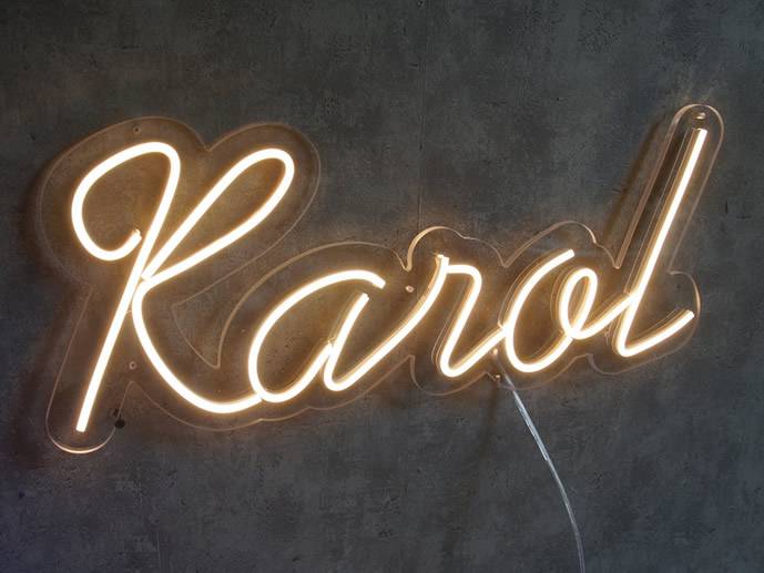 neon Karol 56x24 cm PC8 BC