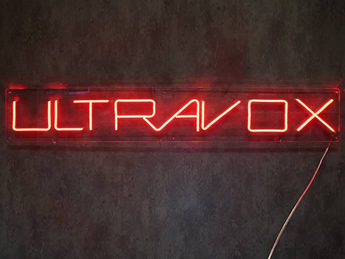 neon ULTRAVOX 100x18cm