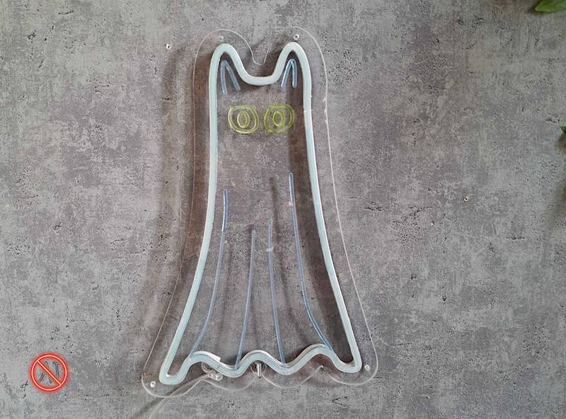 neon kot duch 22x33 cm