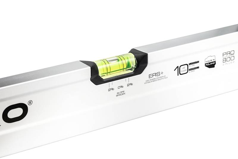 Poziomica 120 cm malowana biała dwustronnie frezowana z uchwytami i libellą 2% PRO800 PRO