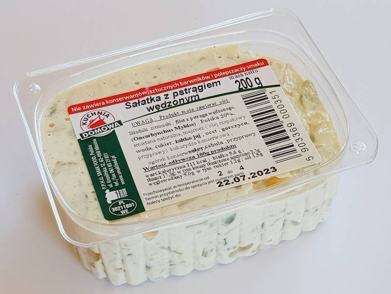 Sałatka z pstrągiem wędzonym 200g