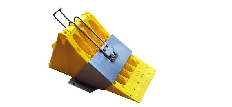 KLIN ŻÓŁTY G46  L=390 h=200  PLASTIK bez metalu