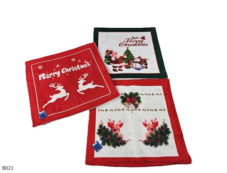 POSZEWKA NA PODUSZKĘ ŚWIATECZNA