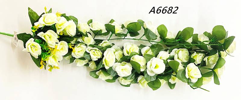 KWIATY SZTUCZNE ZWISAJĄCE