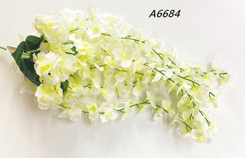 KWIATY SZTUCZNE ZWISAJĄCE