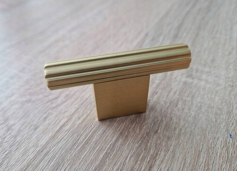 UCHWYT STRIPES GOLD ZŁOTY • Gałka