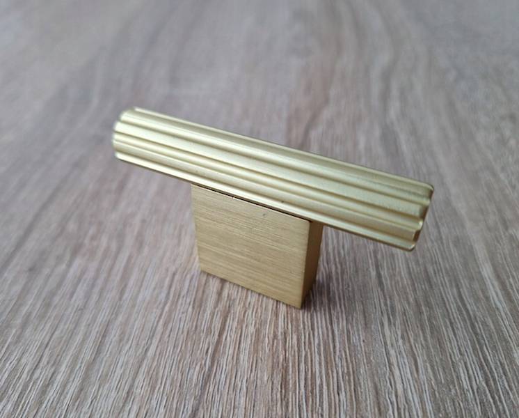 UCHWYT STRIPES GOLD ZŁOTY • Gałka