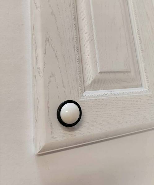 UCHWYT D-G0860 CZRNY/MLK0