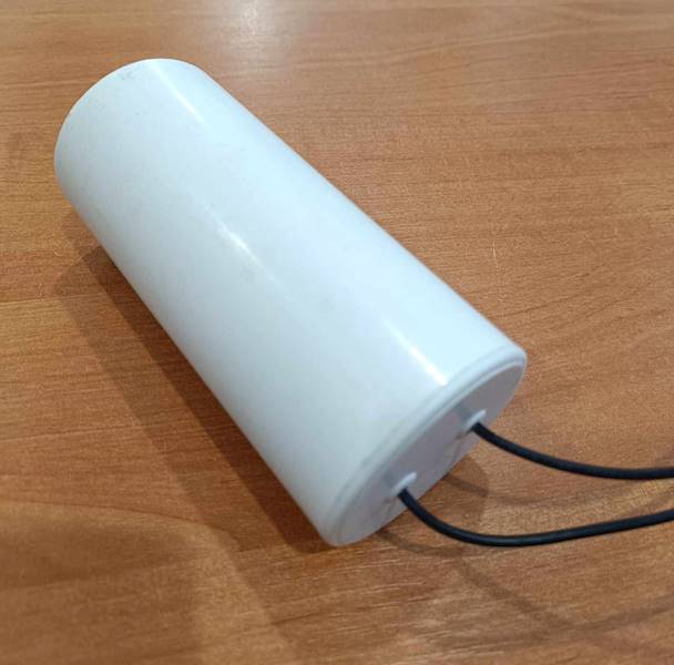 KONDENSATOR SILNIKOWY 60uF 450V PRZEWODY