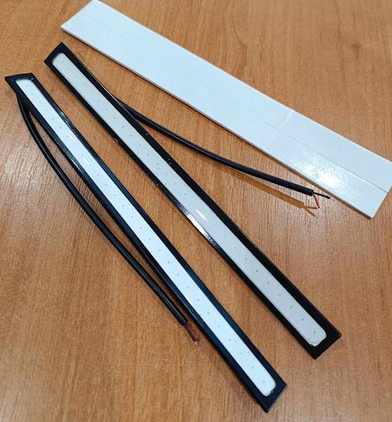 LAMPA LED 12V 2x4W BARWA NIEBIESKA
