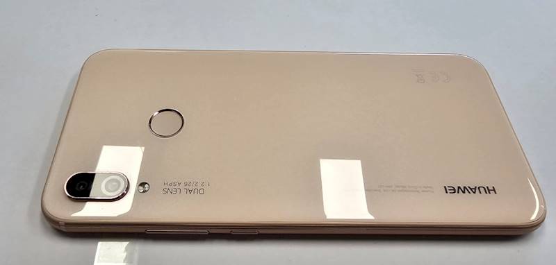 TELEFON HUAWEI P20 LITE