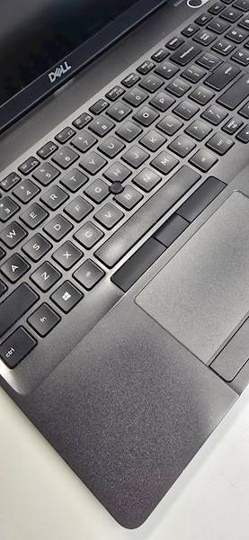 Laptop Dell Latitude 5501