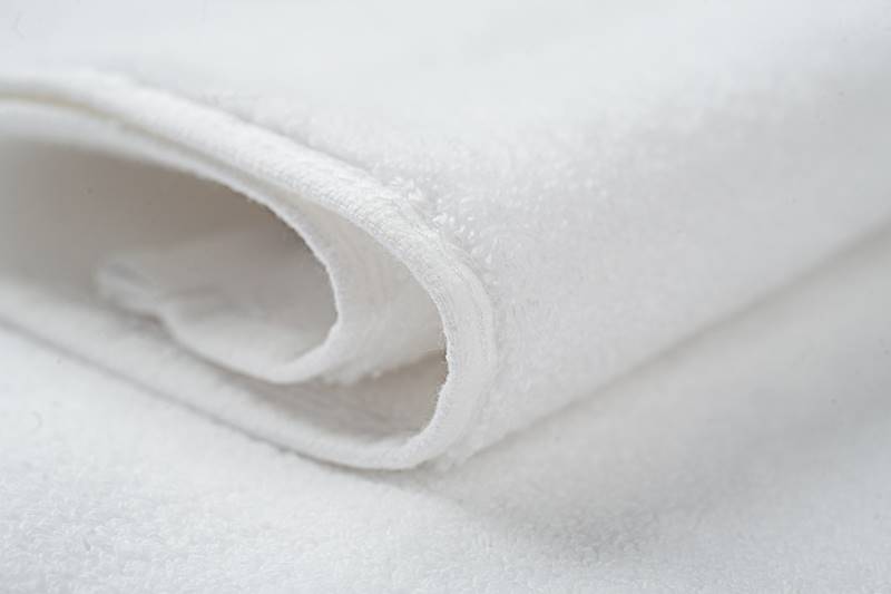 Ręcznik MB FORTE 500g napis HOTEL, biały