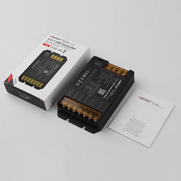 Kontroler taśm LED RGB/RGBW/RGBCCT 5w1 30A