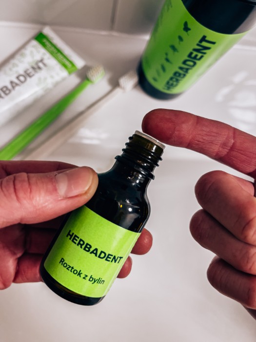 HERBADENT ORIGINAL Ziołowy płyn na dziąsła 25ml