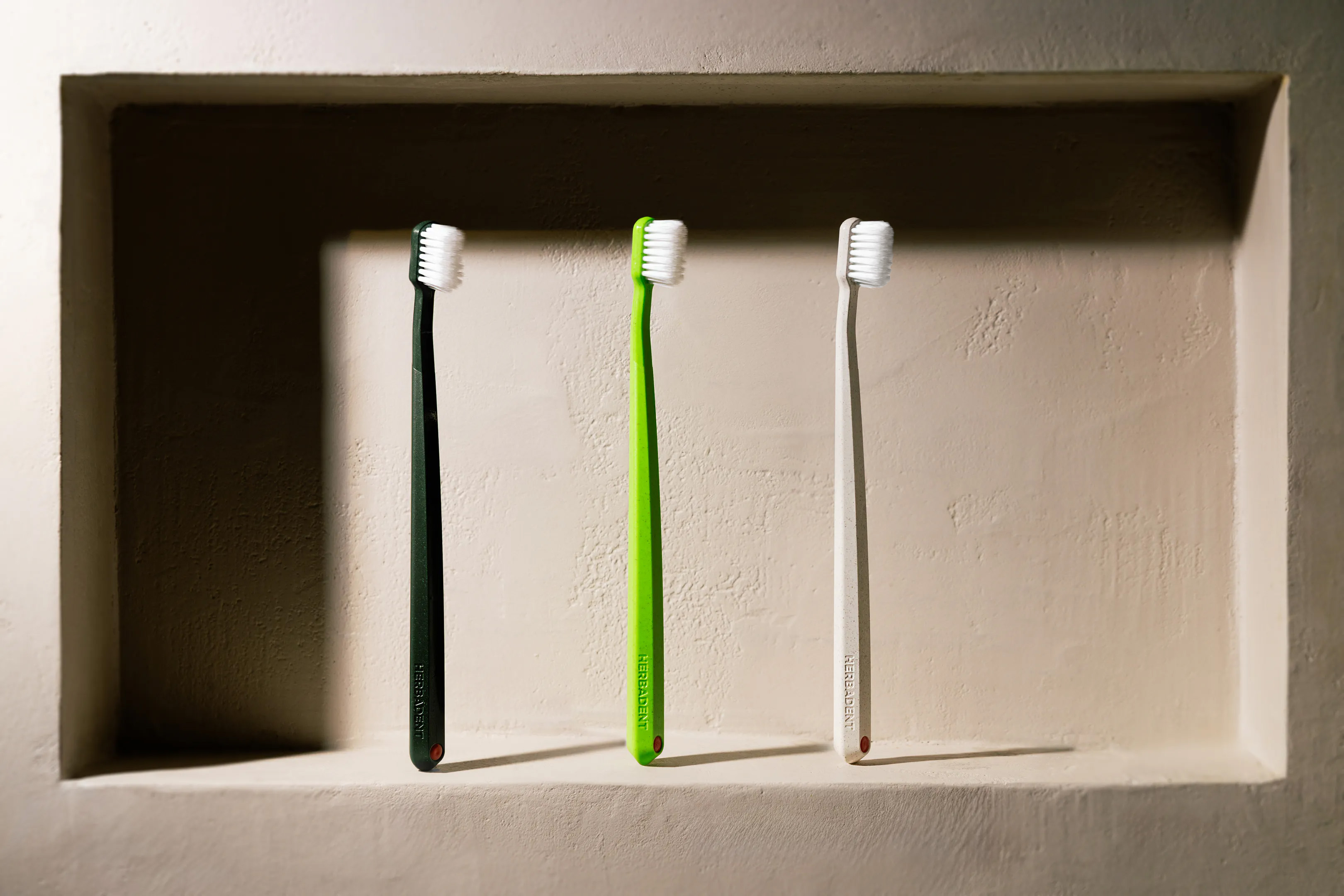 HERBADENT ORIGINAL FLOSS toothbrush Tripplepack