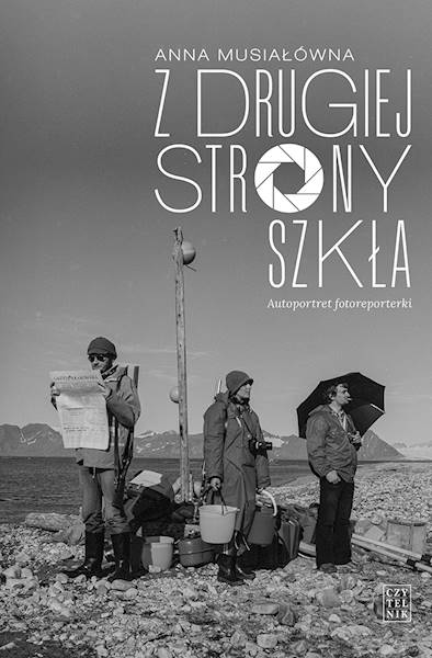 Z drugiej strony szkła Anna Musiałówna