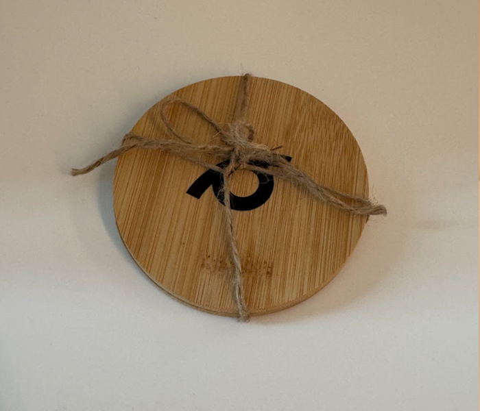 BAMBUSOWA PODSTAWKA LOGO MUFO ZESTAW 2szt