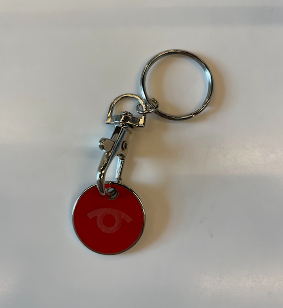 BRELOK Z ŻETONEM DO WÓZKA CZERWONY LOGO MUFO