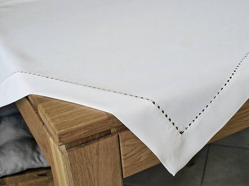 Obrus Inari 006 85x85 biały