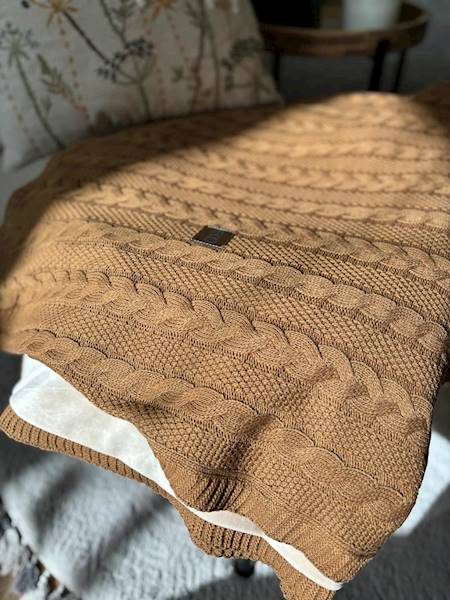 Koc EKO z podszyciem 150x200 czekolada