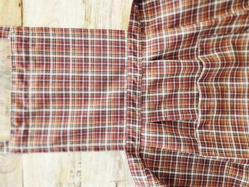 Fartuch Martuli 62 ORZECH krata bordo 