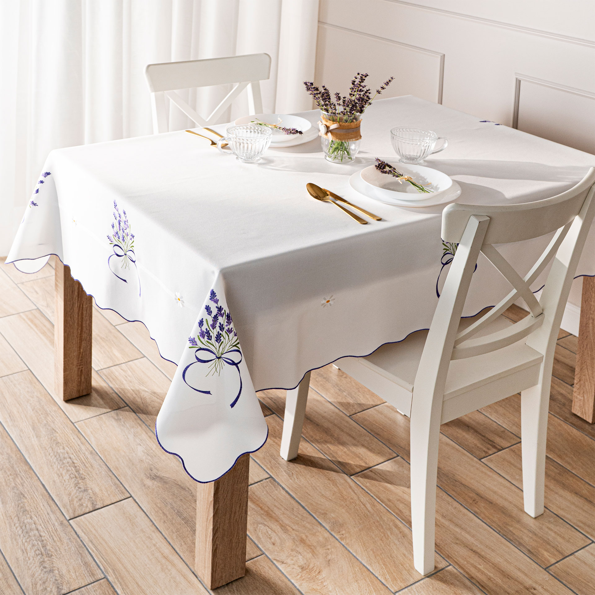 Obrus Lawendowa polana 140x180