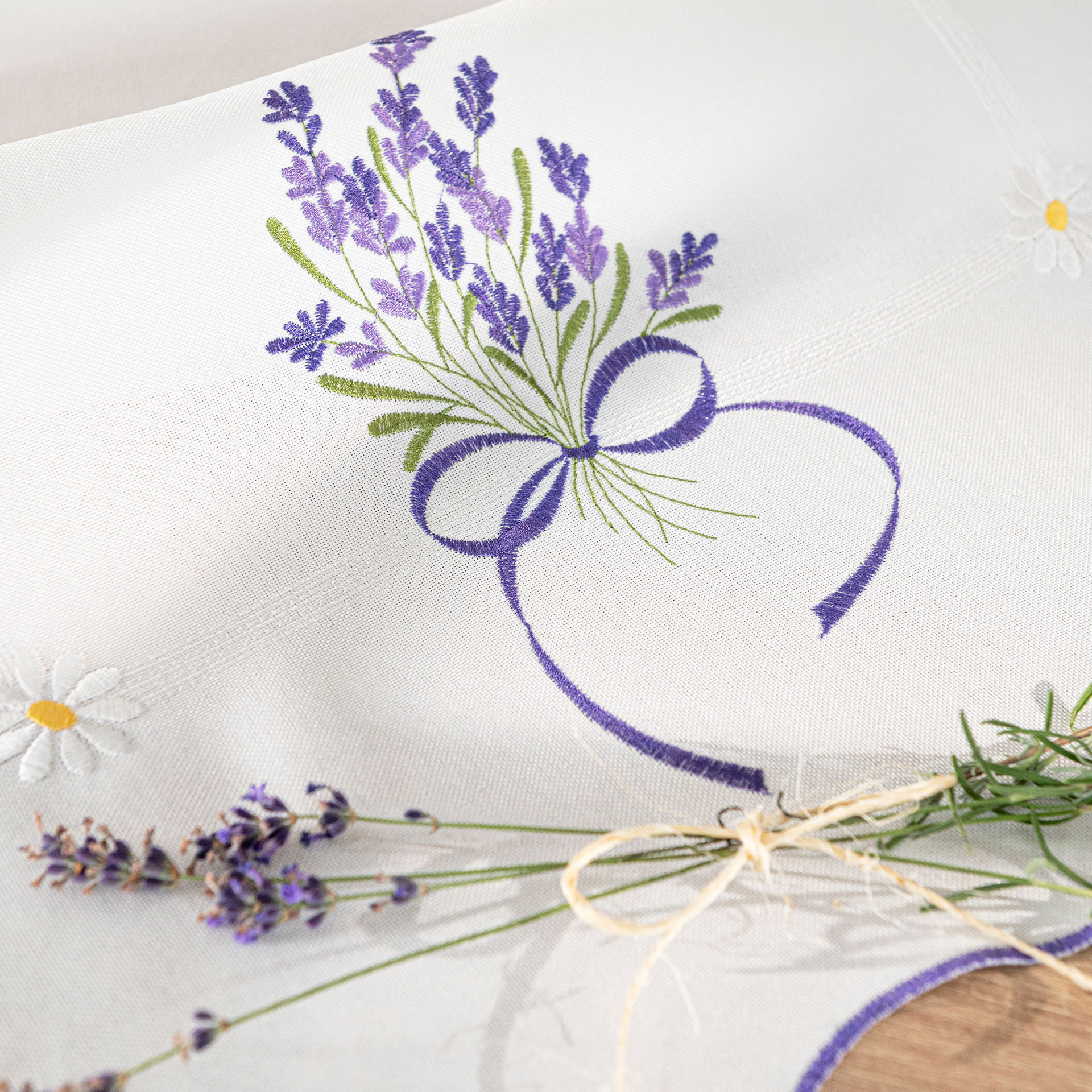 Obrus Lawendowa polana 140x240