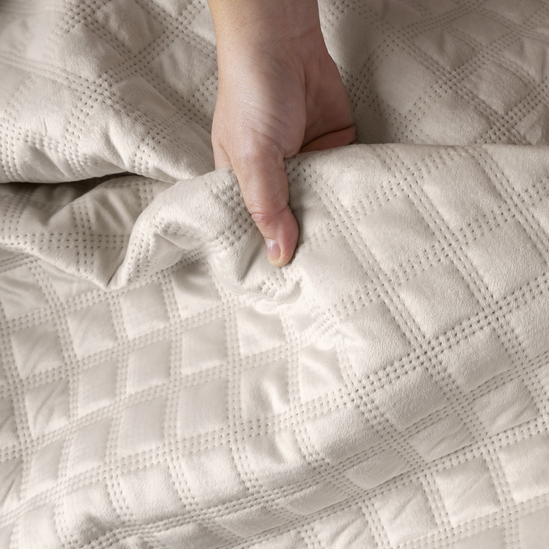 Narzuta Velvi 220x240 kremowy