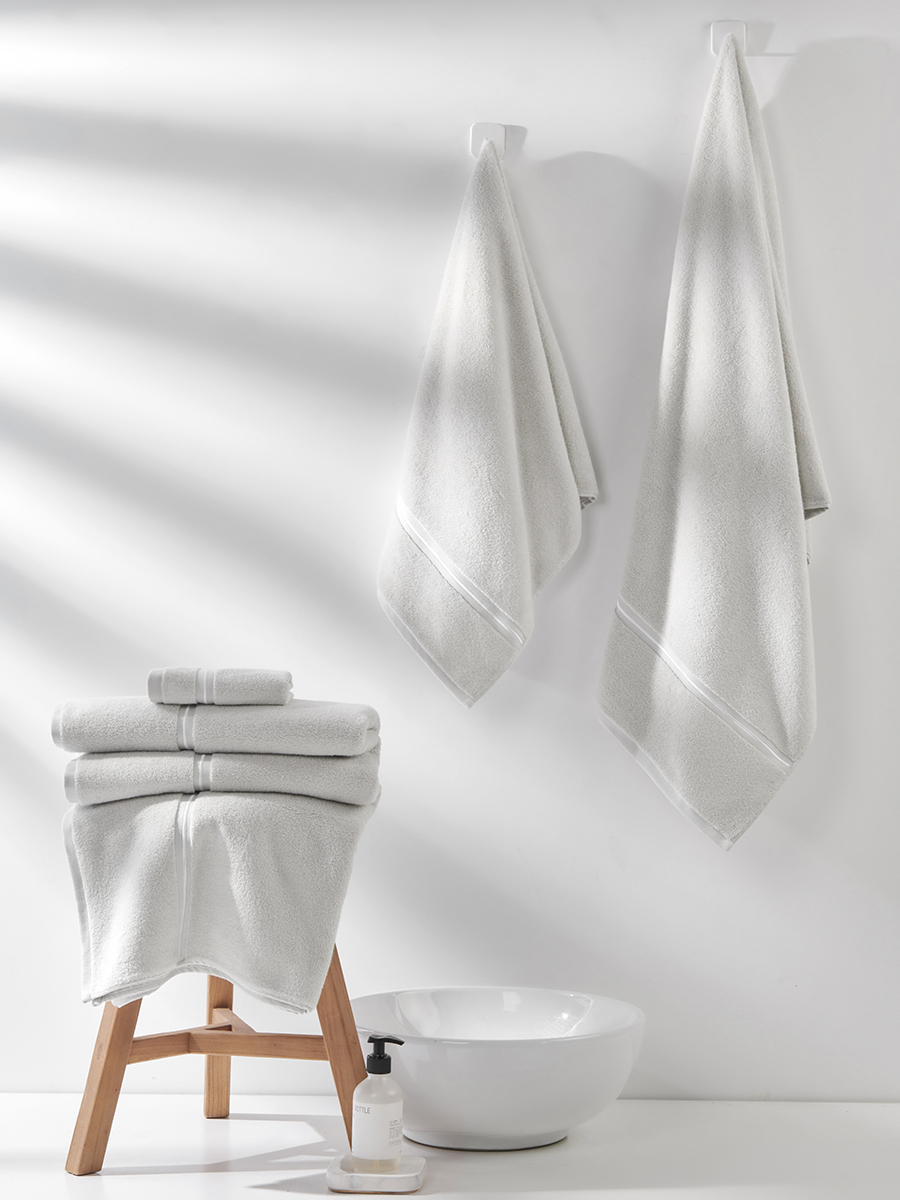 Ręcznik Libre 100x150 szary z białym paskiem