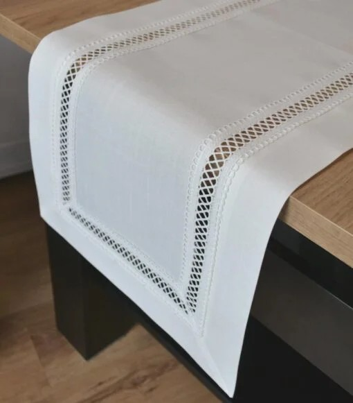 Obrus Nela 549 140x220