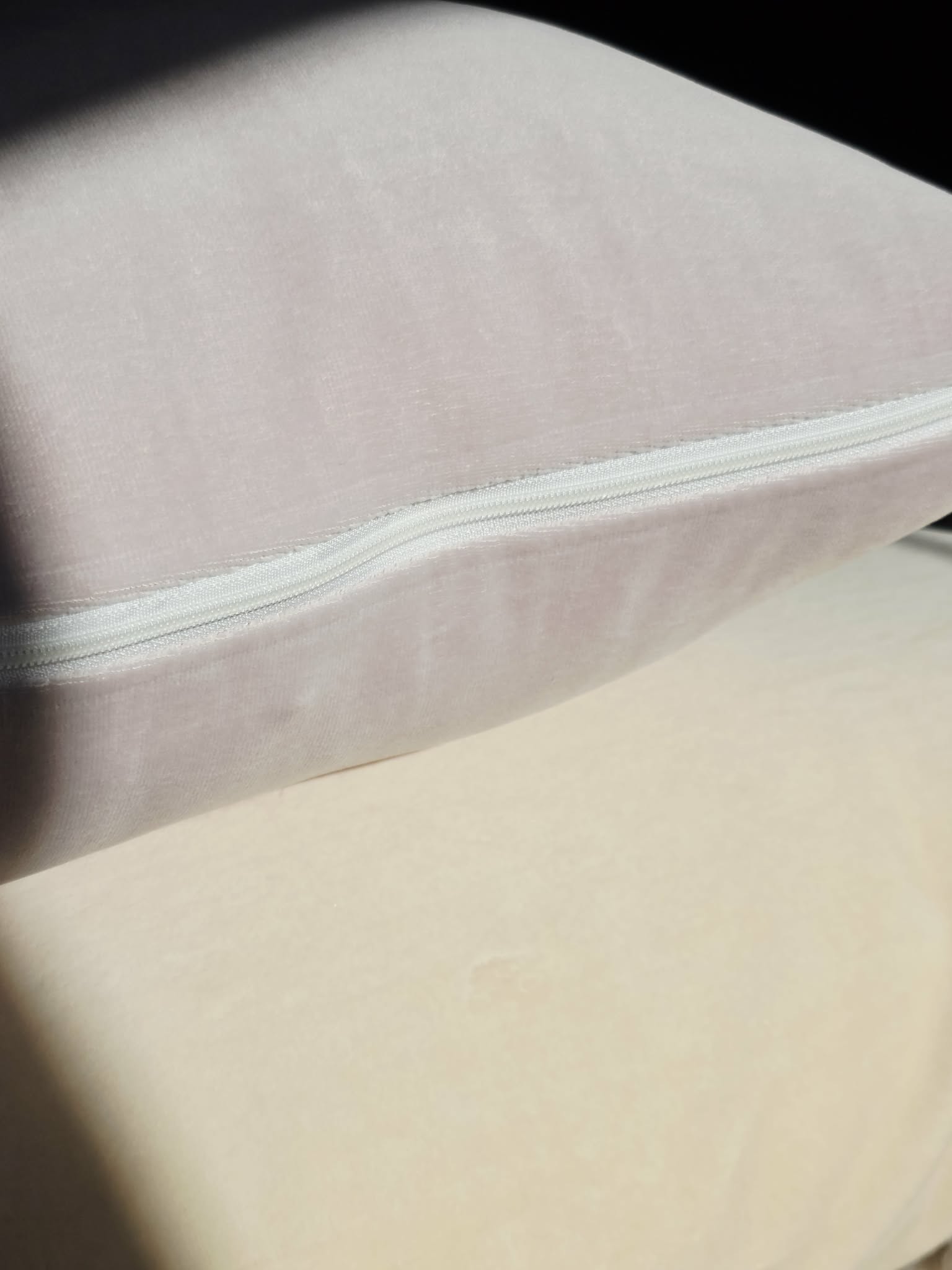 Poszewka Martuli 50x60 TULISIE welur ciemny kawowy