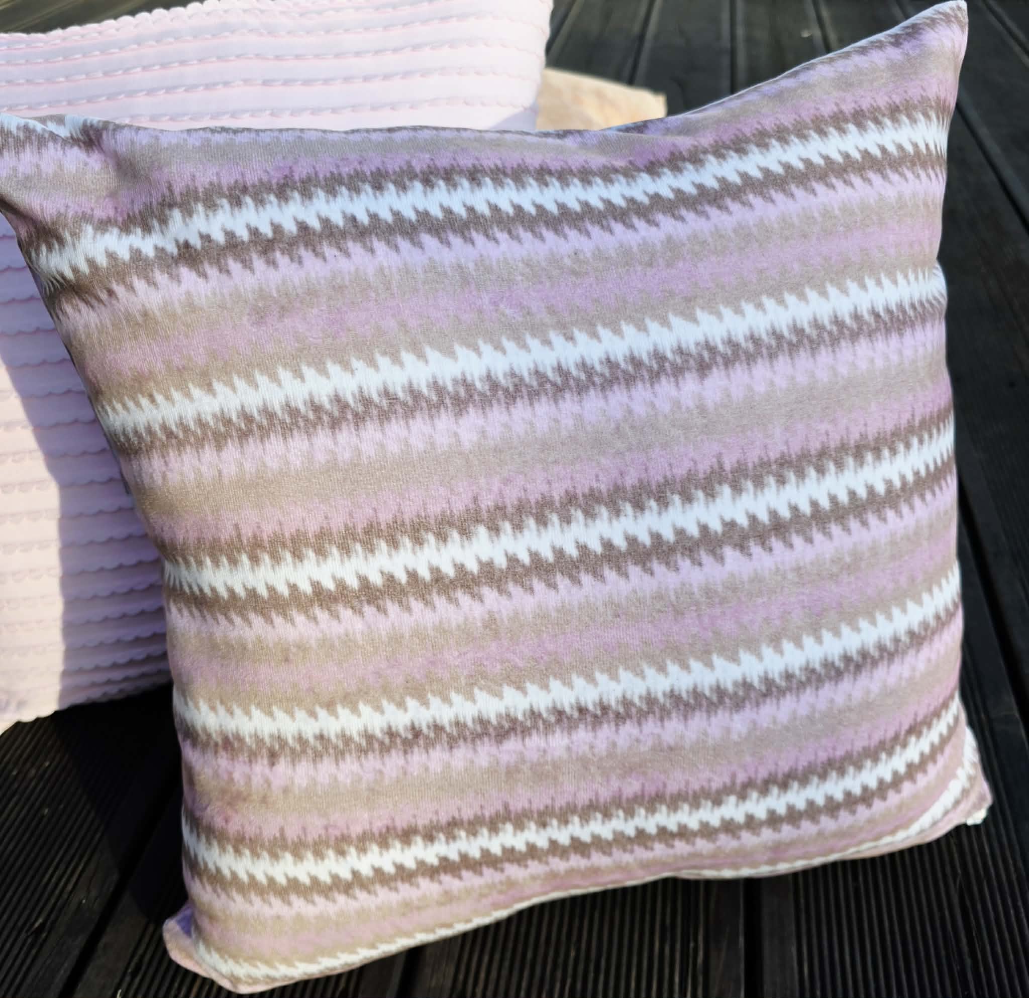 Poszewka Martuli 40x40 TULISIE welur zigzak