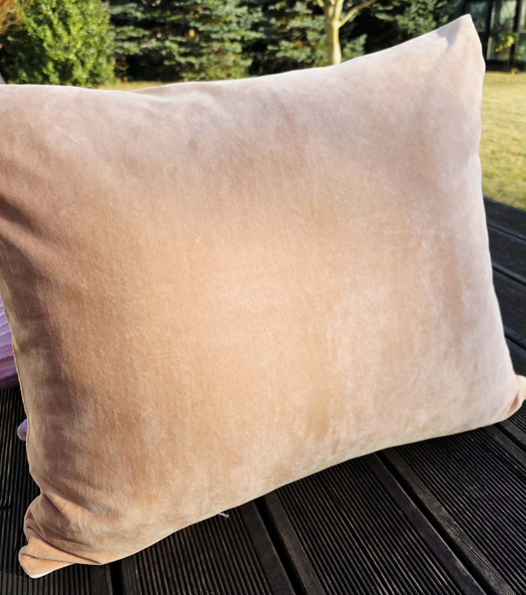 Poszewka Martuli 50x60 TULISIE welur karmel