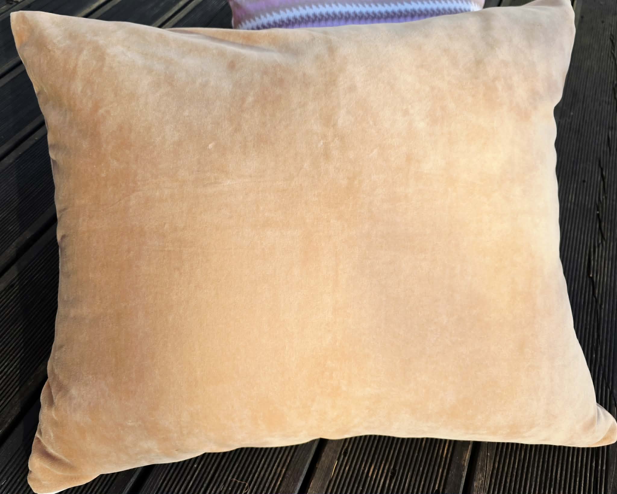 Poszewka Martuli 50x60 TULISIE welur karmel