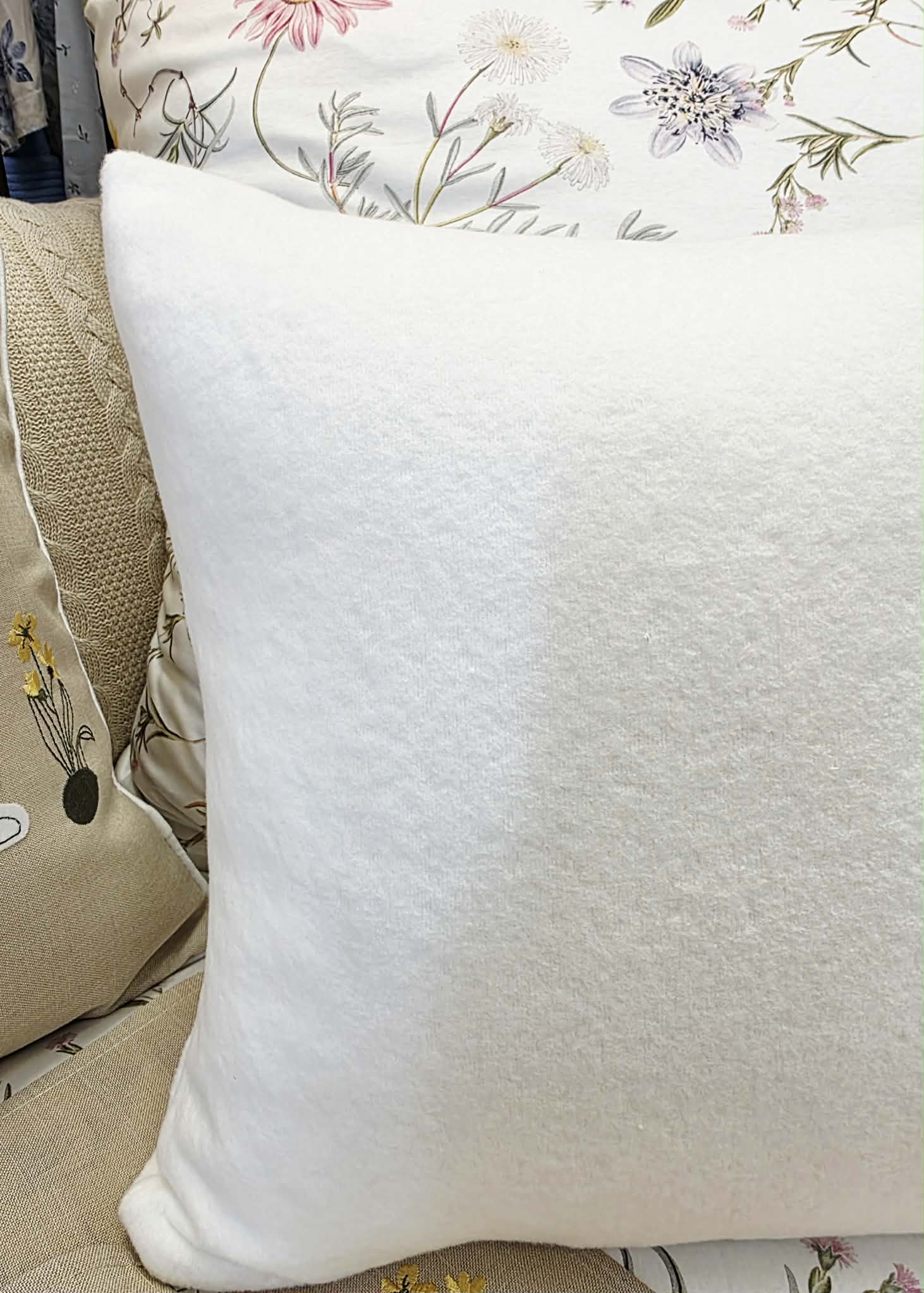 Poszewka Martuli 40x40 TULISIE luper termofrotta krem