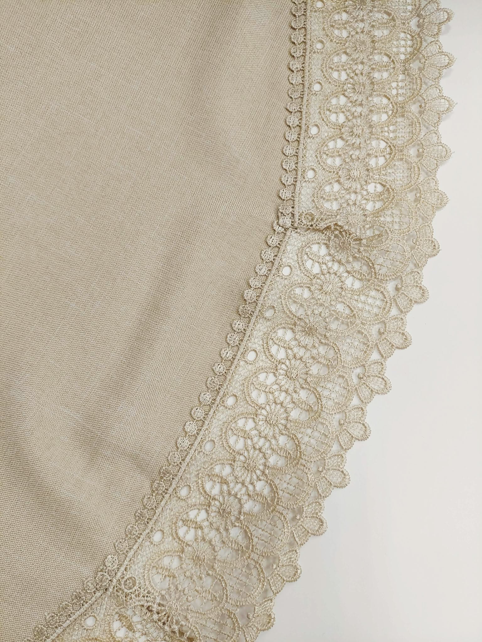 Obrus 20504 fi 120 beżowy