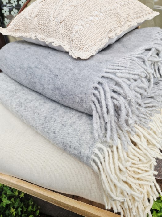 Koc z wełny jagnięcej 150x200 BASIA 600 g/m2 szary