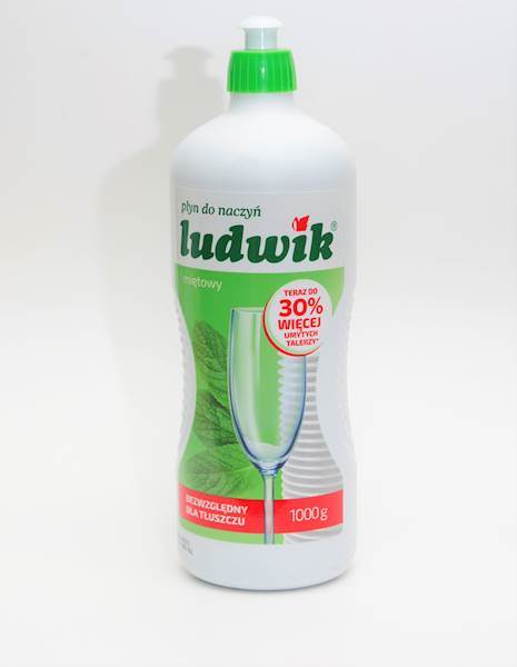 PŁYN DO NACZYŃ LUDWIK 900 ML.