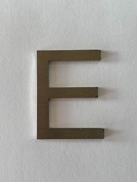 LITERA E - 4CM NIERDZEWNA