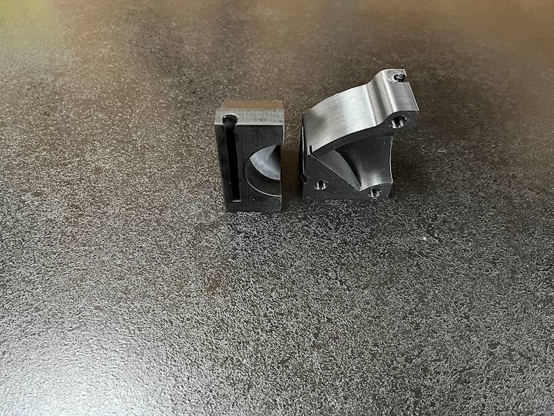 Uchwyt do cięcia kolan 42,4mm  45* 3D R 48