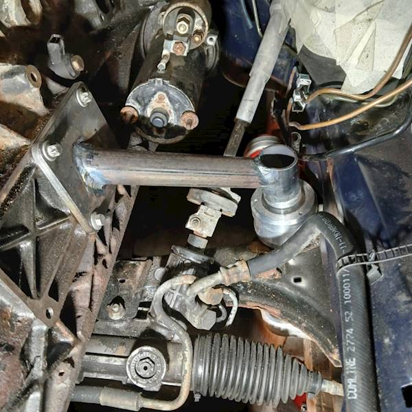 Podstawy łap Mercedes M104 prawa lewa 8mm stal