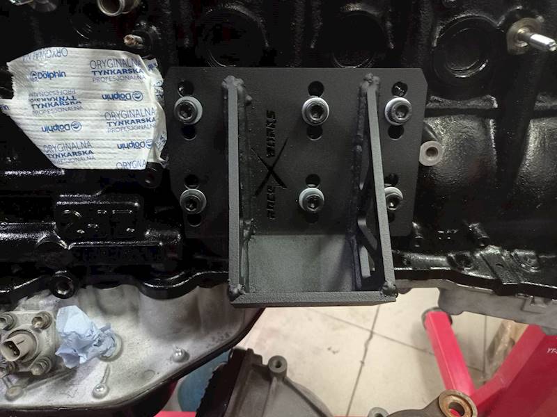 Podstawy łap TOYOTA 2JZ prawa lewa 8mm stal