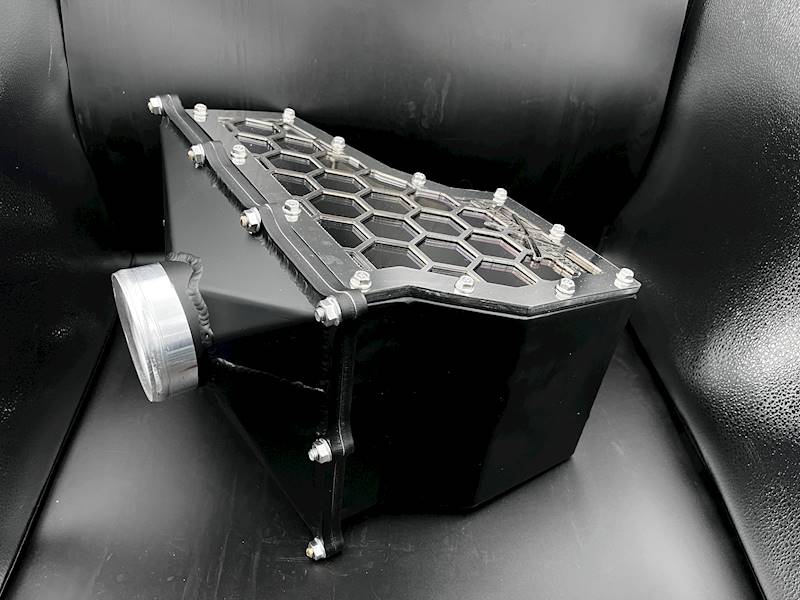AIRBOX NISSAN PATROL Y61 Lewa strona M57 