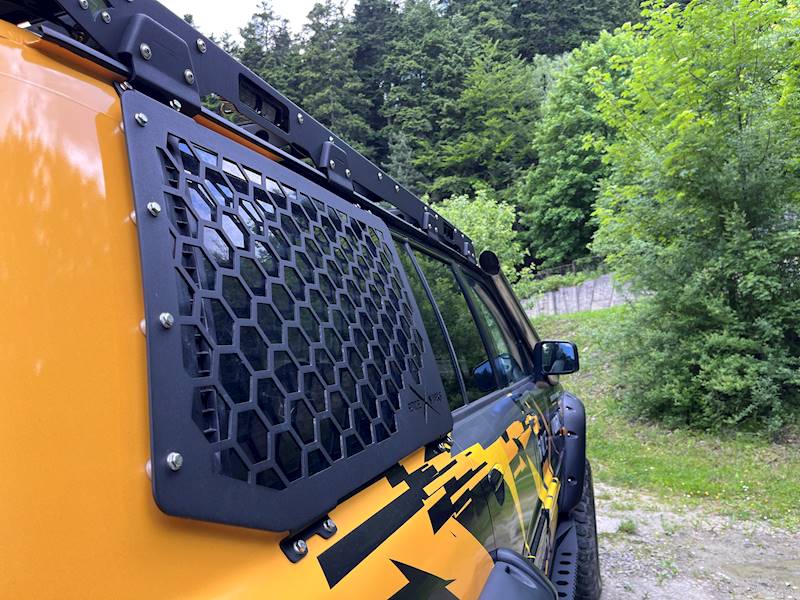 Aluminiowe osłony szyb tylnych Nissan Patrol Y61 