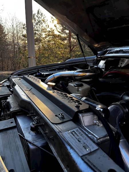 Mocowanie chłodnicy Patrol Y61 GU4