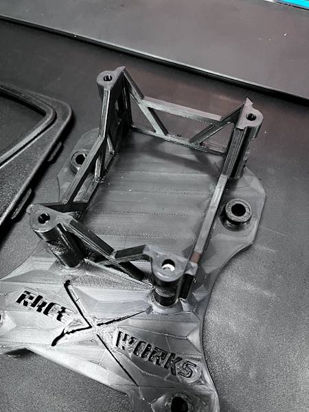 Mocowanie lewarka BMW F-series Nissan Patrol GU4  