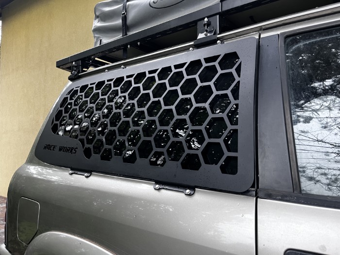 Aluminiowe osłony szyb tylnych Nissan Patrol Y61 SWB Short wer.3drzwiowa