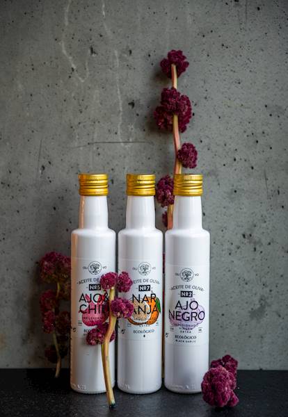 OLIWA EKO Z CZARNYM CZOSNKIEM 250 ML DG.