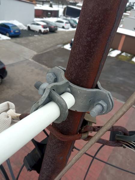 Uchwyt drążka izolacyjnego na maszt 3/4”